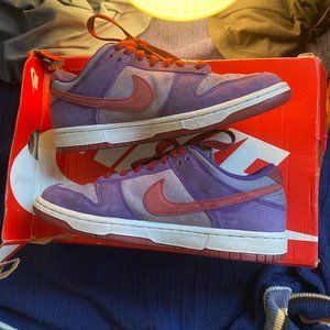 Nike Plum Dunk Low Size:7